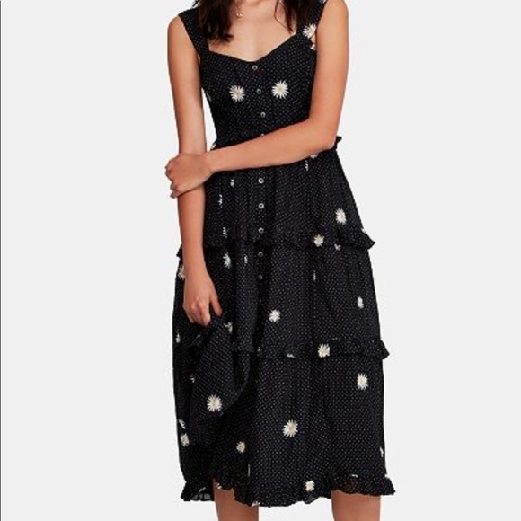 Free People Dresses & Skirts - Free People Maxi dress with daisy